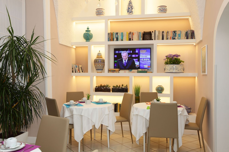 Food & Drinks 5, Villa Di Sorrento, Napoli