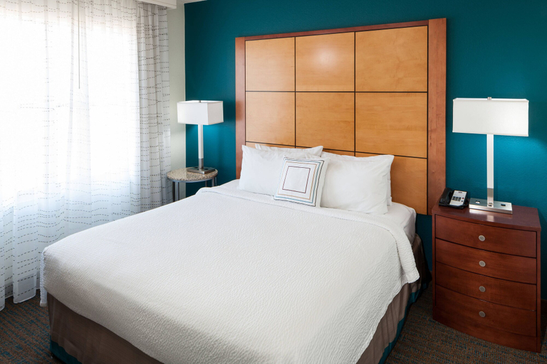 Bedroom 2, Residence Inn By Marriott Phoenix North Happy Valley, Maricopa
