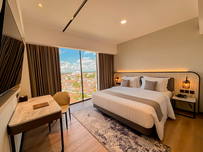 FortunaSuites Malioboro Room Type - Deluxe King Non Smoking