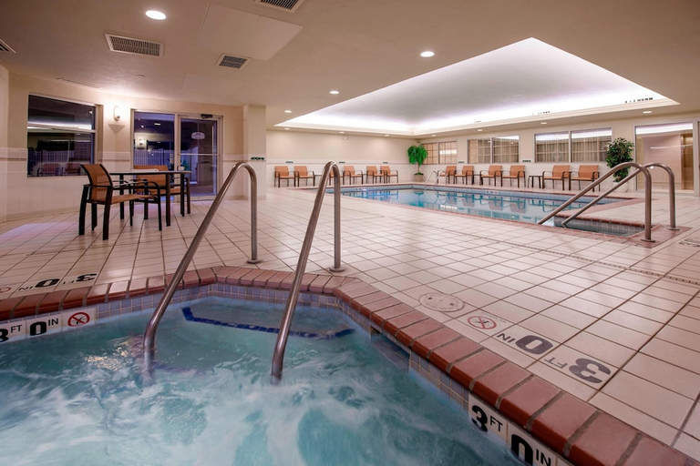 Sport & Beauty, Courtyard by Marriott Wausau, Marathon