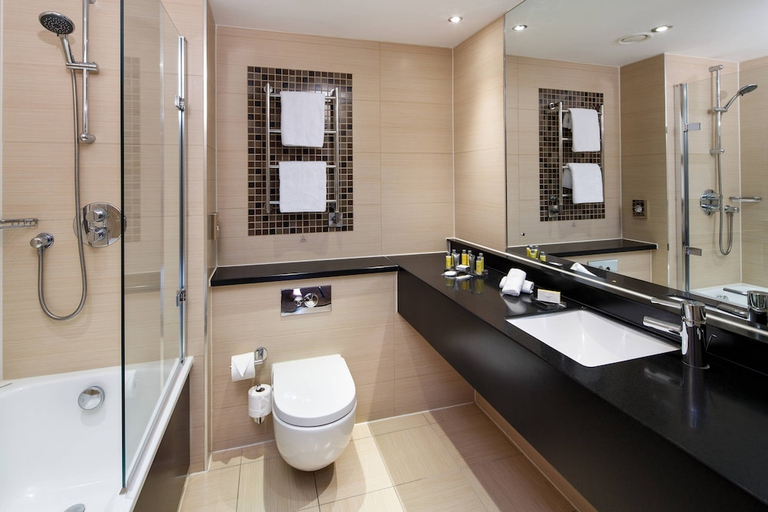 Bathroom 4, Delta Hotels Cheltenham Chase, Gloucestershire