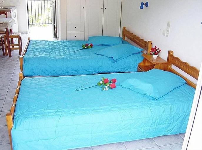Bedroom 2, Blue Lake Holiday Homes - Keri Summer Escape, Ionian Islands