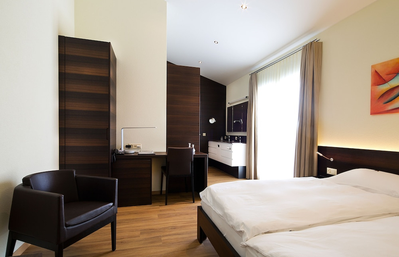 Bedroom 3, Hotel Glanis, Nyon