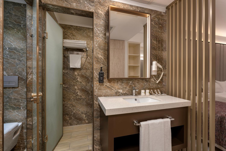 Bathroom 5, Port Nature Luxury Resort Hotel & Spa, Serik
