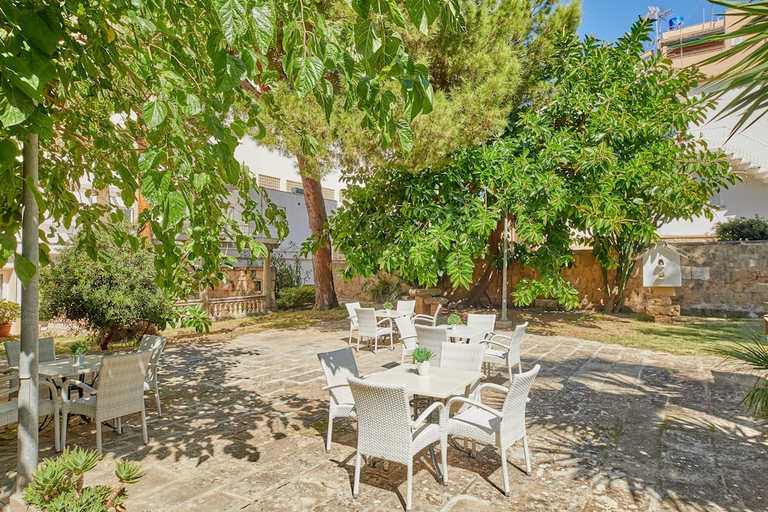 Others 4, Ben Hur Apartments, Baleares