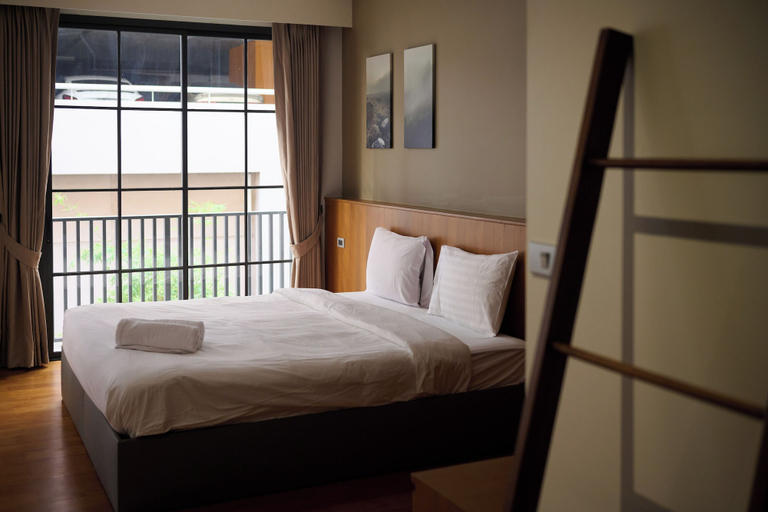 View from room 2, Q Space Sathorn - Narathiwas 18, Yannawa