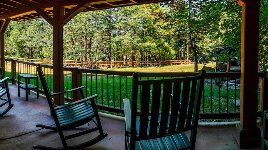 Others 5, Callahan s Mountain Lodge, Jackson
