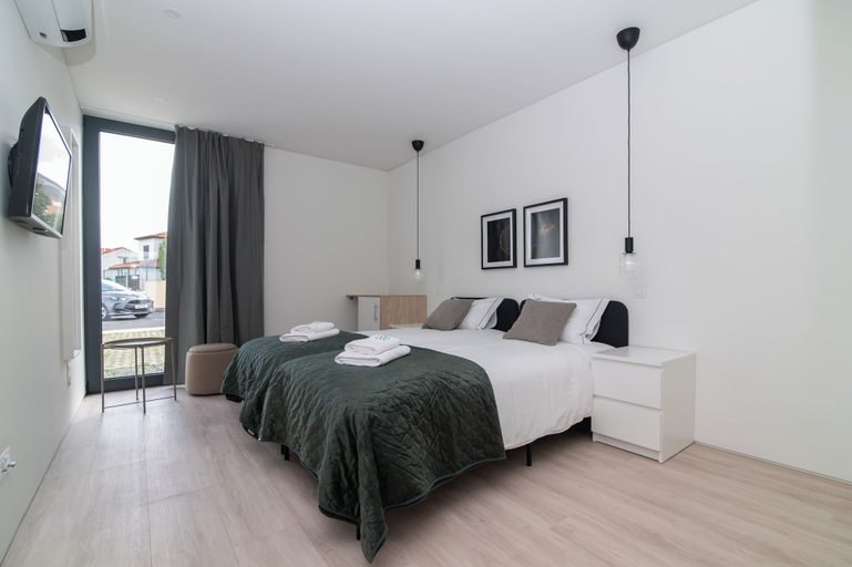 Room 5, UP&DOWN Suites, Ponta Delgada