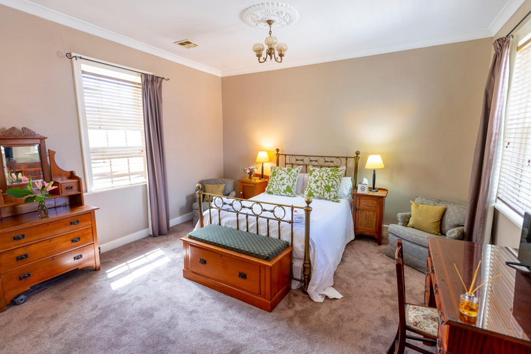 Bedroom 2, The Globe Inn, Yass Valley