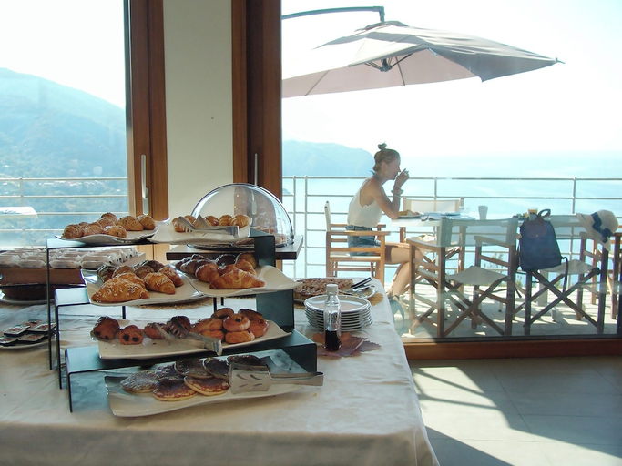 Food & Drinks 5, Sesta Terra Natural Resort, La Spezia