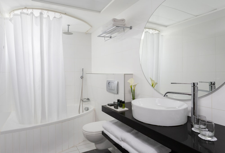 Bathroom 4, The Savoy Sea Side