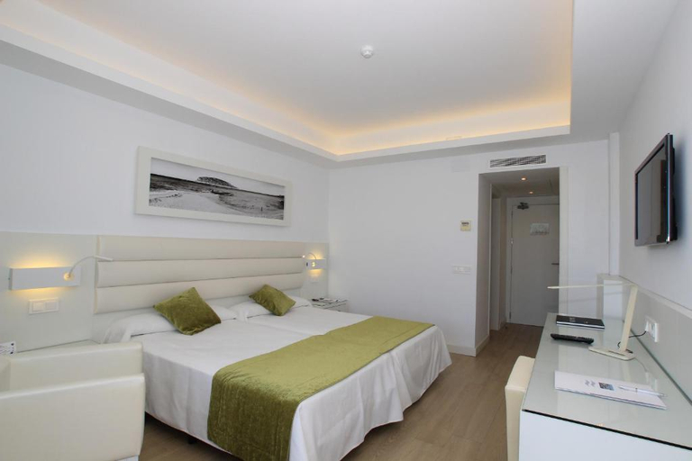 Bedroom 3, Argos Hotel, Baleares