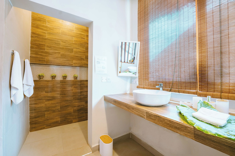 Bathroom 4, Zanzibella Hotel & SPA, Kaskazini 'B'