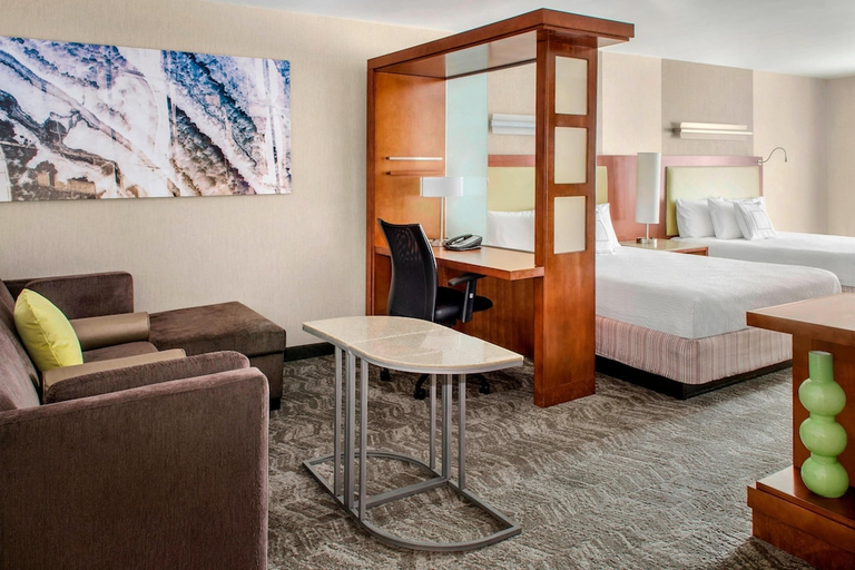 Bedroom 2, SpringHill Suites Long Island Brookhaven, Suffolk