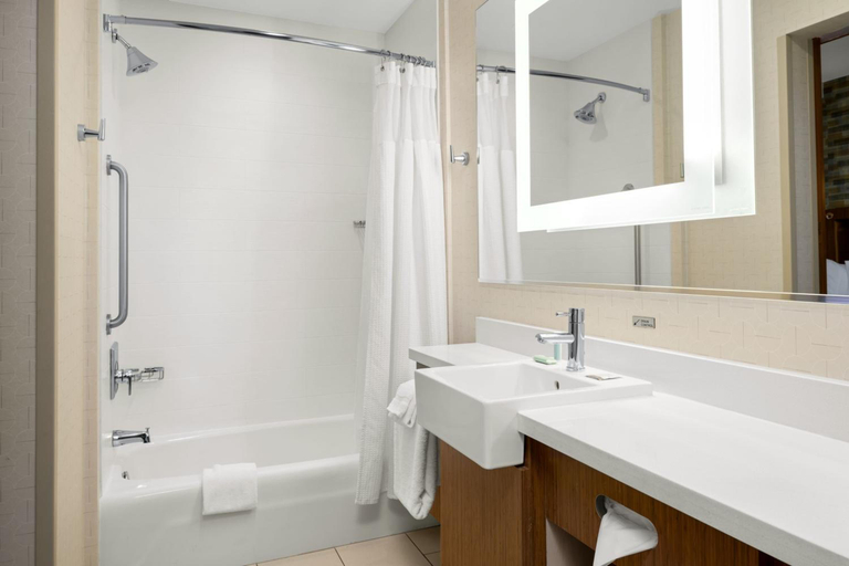 Bathroom 4, SpringHill Suites by Marriott Coeur d'Alene, Kootenai