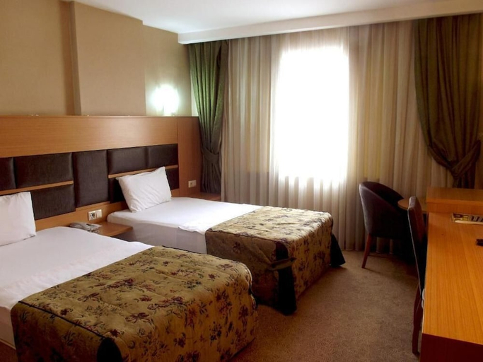 Bedroom 2, Pinar Elite Hotel, Yüreğir