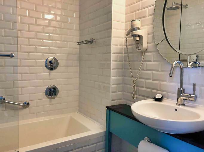 Bathroom 5, Center Chic Hotel - an Atlas Boutique Hotel