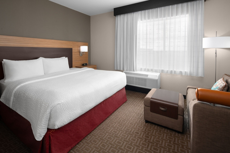 Bedroom 2, TownePlace Suites by Marriott Kingsville, Kleberg
