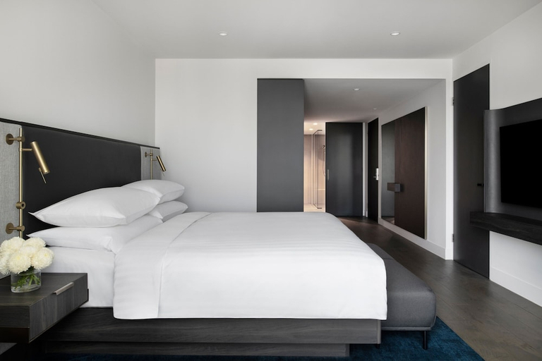 Others 5, Melbourne Marriott Hotel Docklands, Melbourne