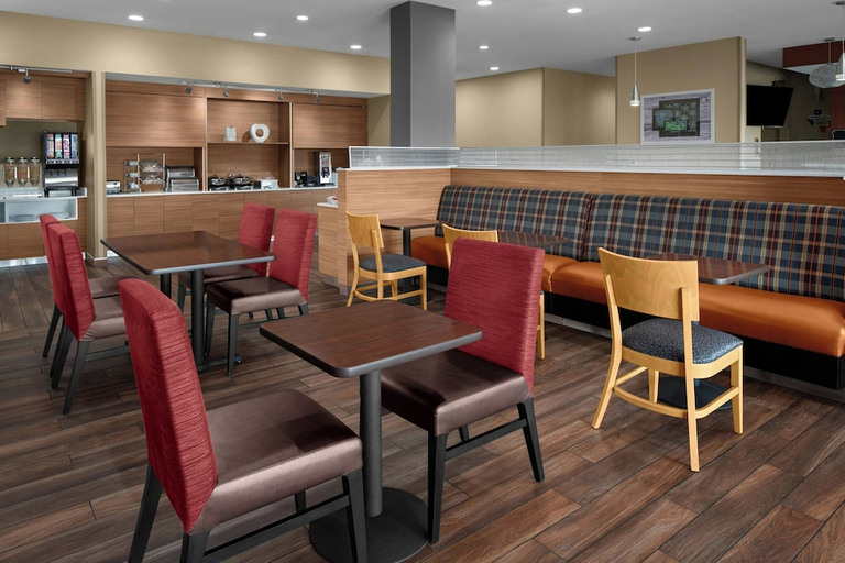 Food & Drinks 4, TownePlace Suites by Marriott Kingsville, Kleberg