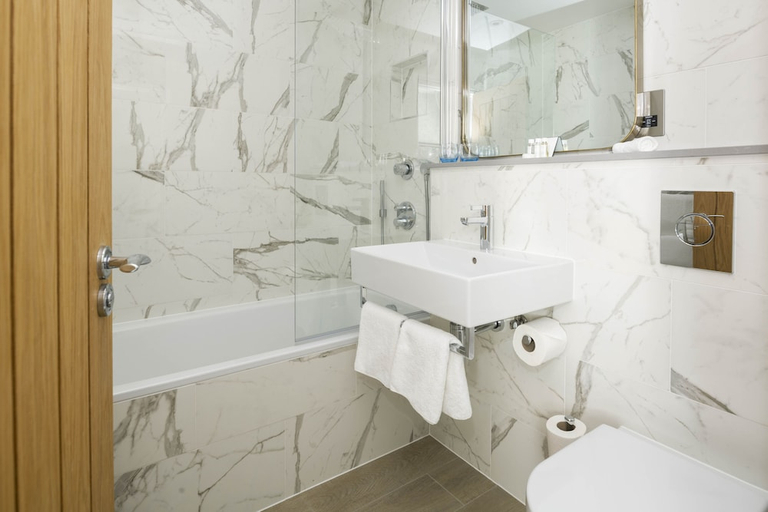 Bathroom 4, The Fowey, Cornwall