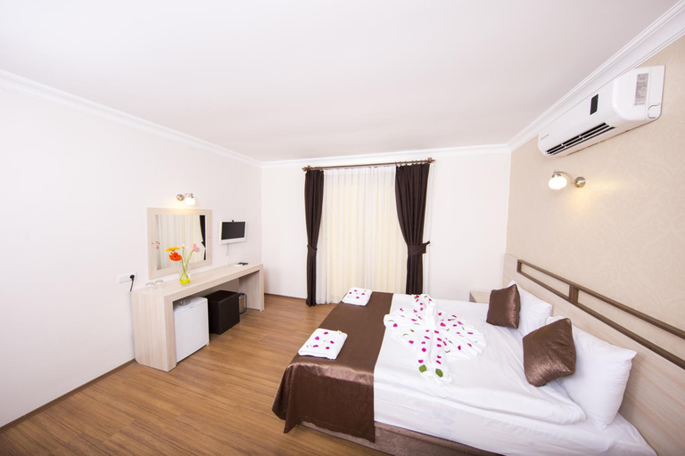 Bedroom 4, Kadriye Sarp Otel, Serik