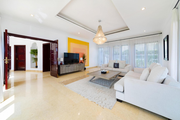 Others 5, Villa with Private Pool/Beach on Palm Jumeirah, Dubai