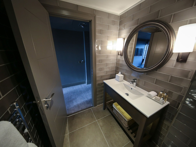 Bathroom 3, Dakota Hotel Glasgow, Glasgow