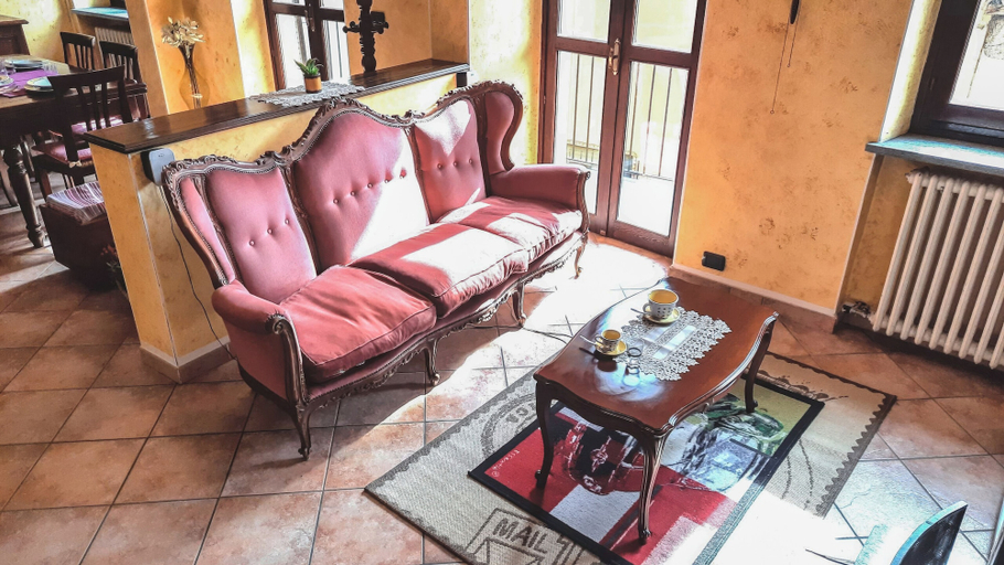 Living area 4, Palazzo Peisoire - Appartamento con garage per E-Bike, Torino