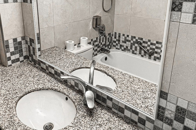 Bathroom 3, Red Sea Hotel Eilat