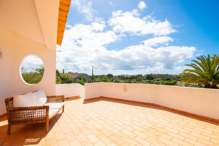 Others 5, Casa Alegria · This villa is perfect for a family, Lagoa