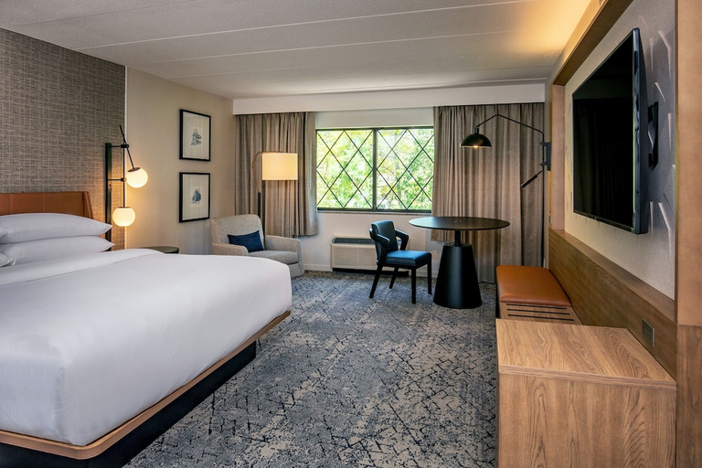 Bedroom 2, Sheraton Nashua, Hillsborough