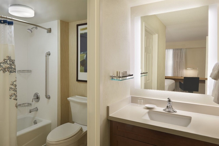 Bathroom 4, Residence Inn by Marriott Toronto Airport, Toronto