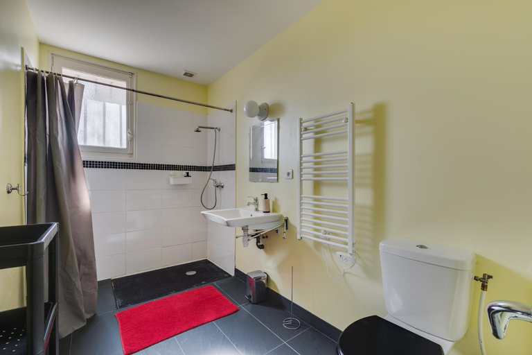 Bathroom 3, L'Estanquet - Maison d'Hotes, Haute-Garonne