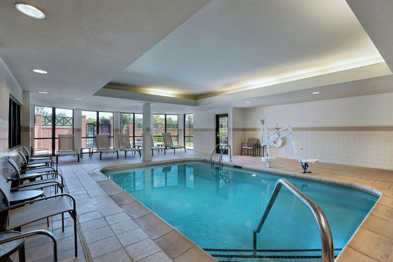 Sport & Beauty 5, COURTYARD MARRIOTT AKSARBEN VILLAGE, Douglas