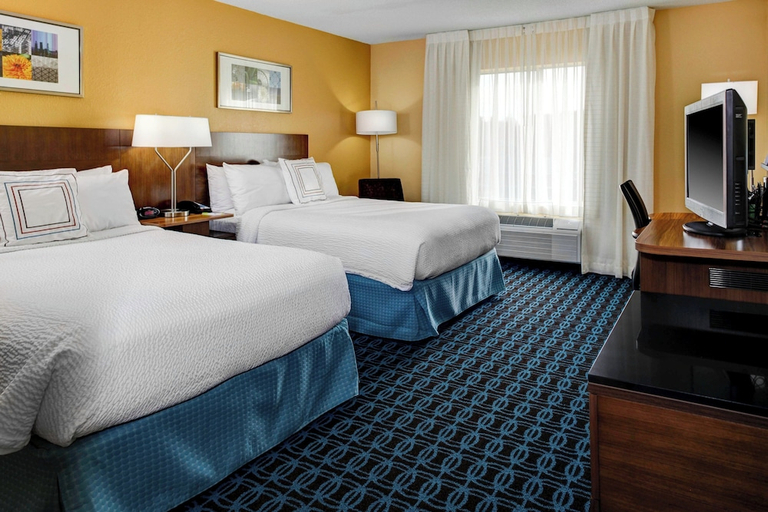 Bedroom 2, Fairfield Inn Suites Atlanta Suwanee, Gwinnett