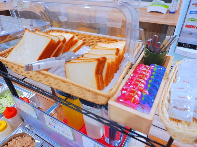 Others 4, Kamata In Social, Ōta