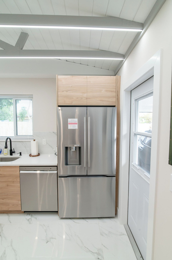Private kitchen 5, Hermes House 3621, Broward