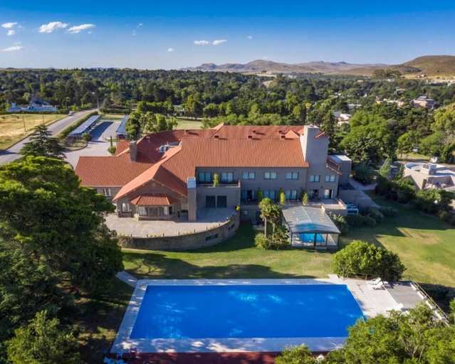 Exterior, Days Inn Sierra de la Ventana, Tornquist