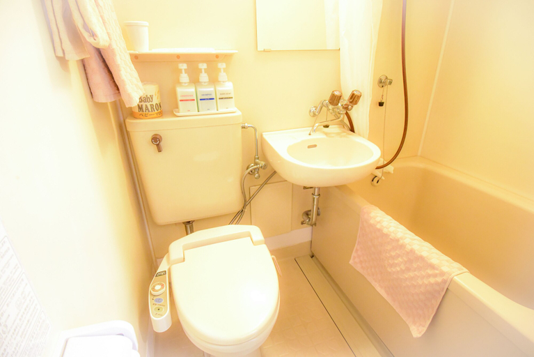 Bathroom 3, Kamata In Social, Ōta