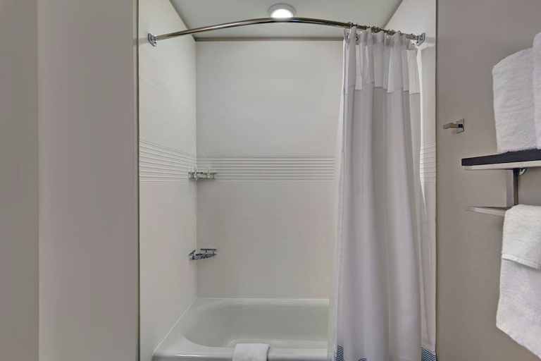 Bathroom 4, TownePlace Suites by Marriott Jacksonville East, Duval