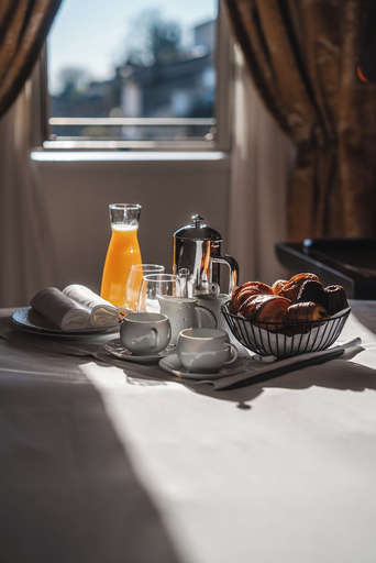 Food & Drinks 5, Hotel de Pavie, Gironde