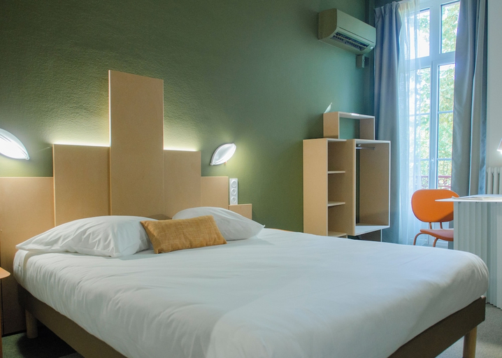 Bedroom 3, Hôtel Impérator, Hérault