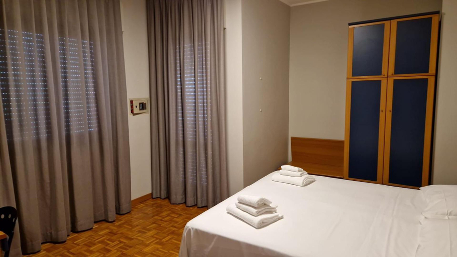 Bedroom 3, Hotel Dogana, Rimini