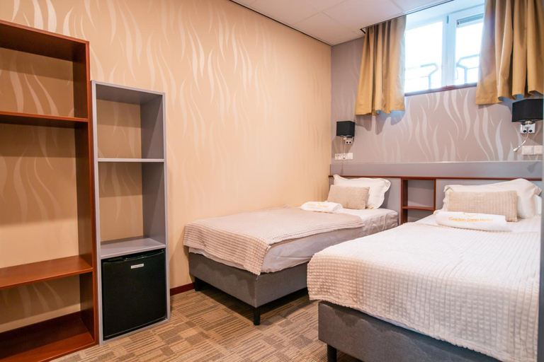 Bedroom 4, Golden Zaan Hotel Amsterdam Zaandam, Zaanstad