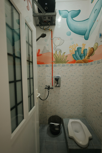 Bathroom 5, Rayhan Family Homestay, Bantul