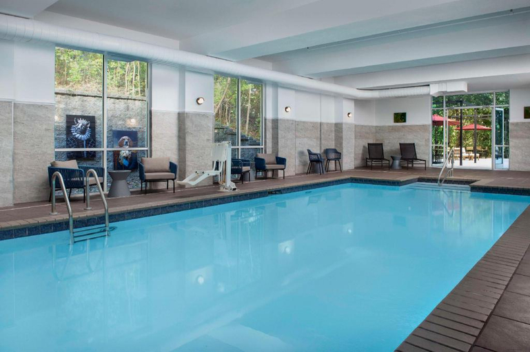 Sport & Beauty 2, Doubletree by Hilton Chattanooga Hamilton Place, Hamilton
