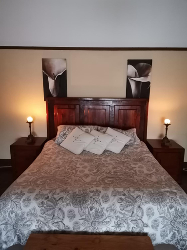 Bedroom 2, Die Blom, West Rand
