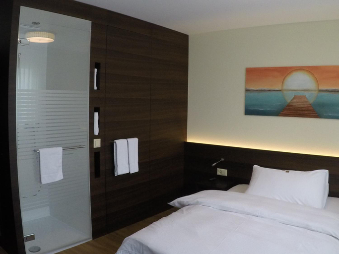 Bedroom 3, Hotel Glanis, Nyon