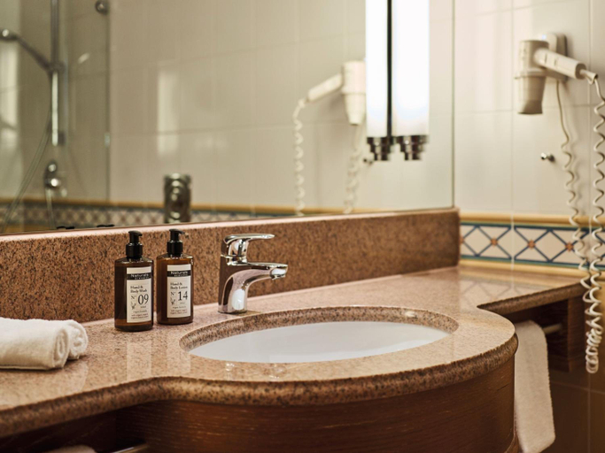 Bathroom 3, Travel Charme Strandhotel Bansin, Vorpommern-Greifswald